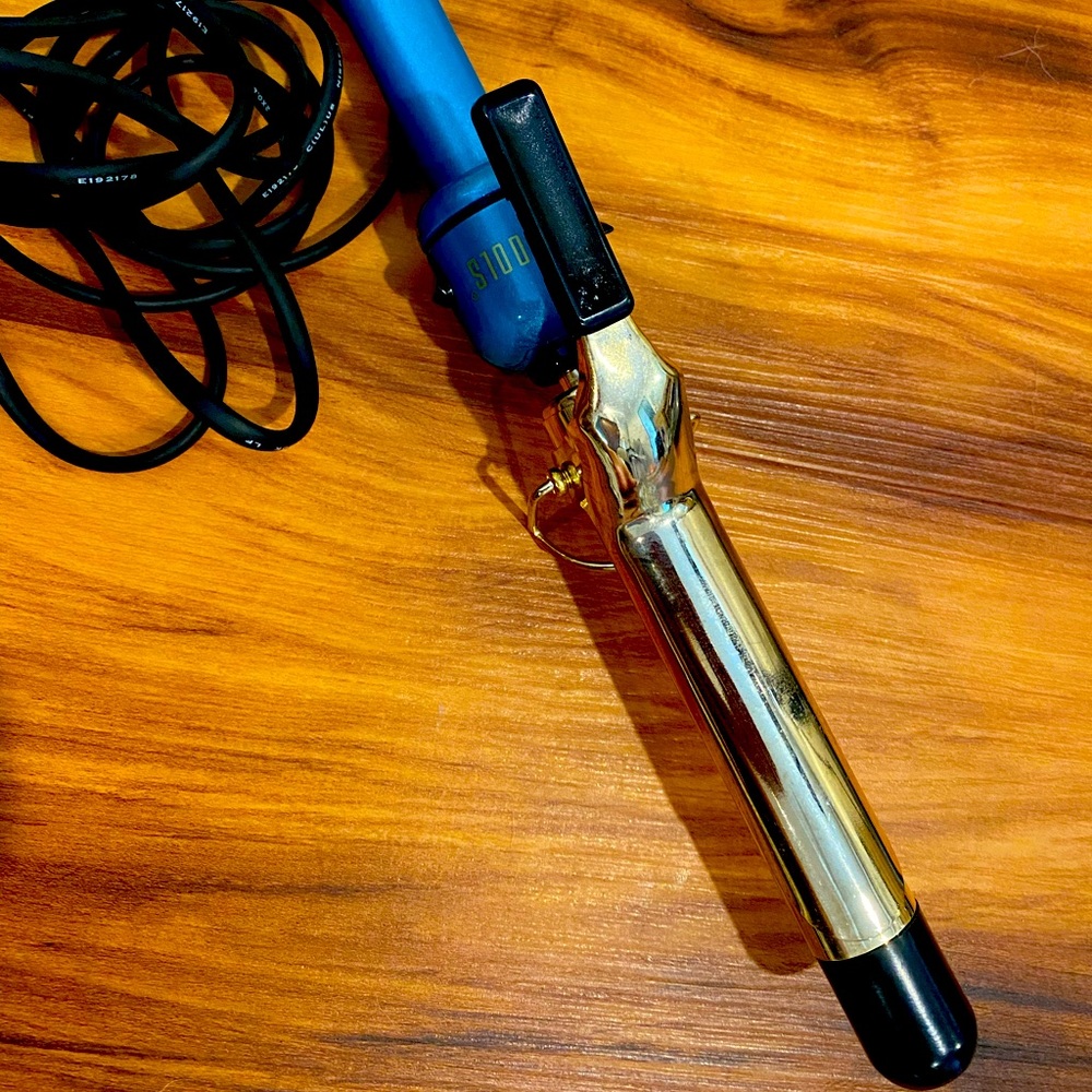 1 inch barrel Hot Tools hair curler